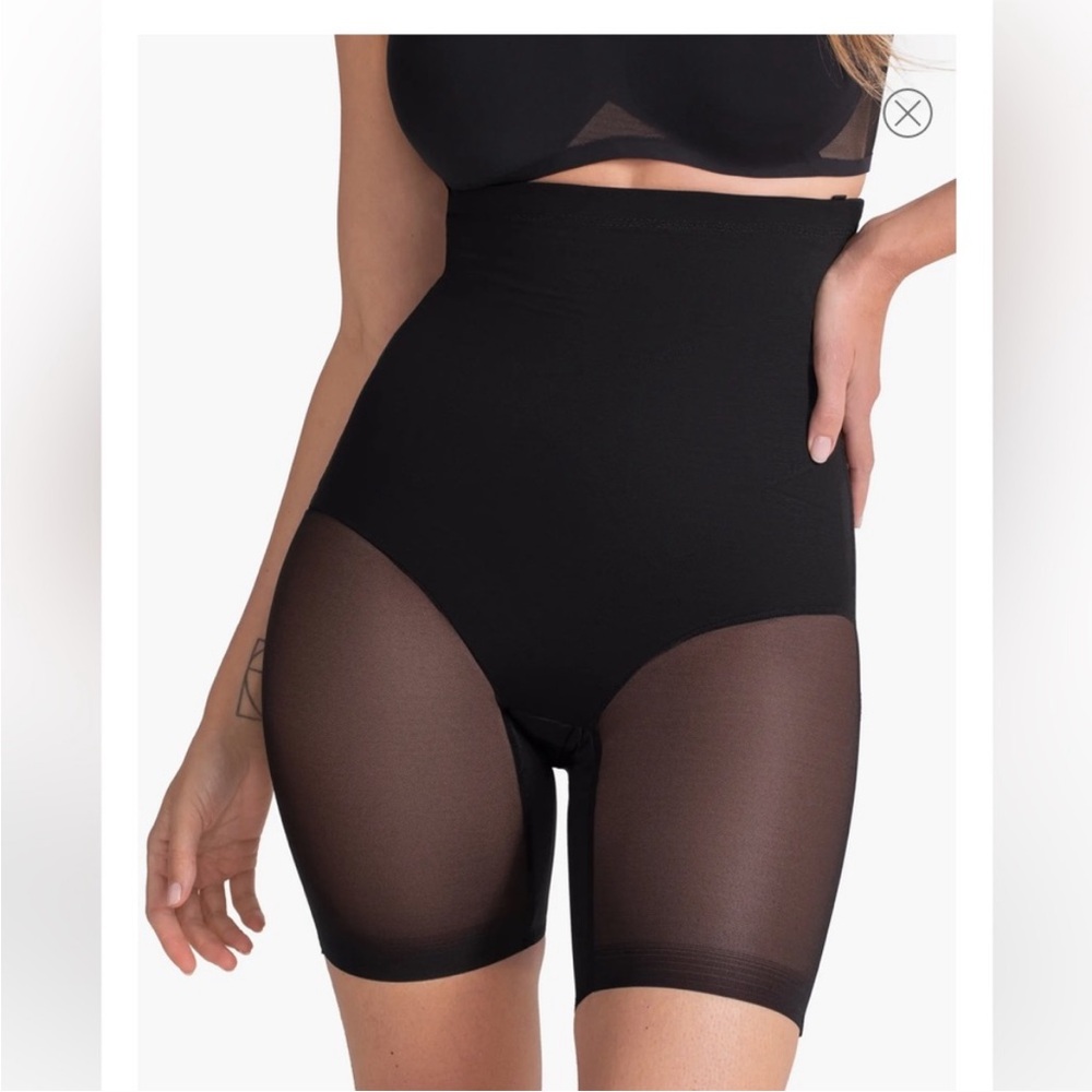 NEW Honeylove superpower short Shapewear